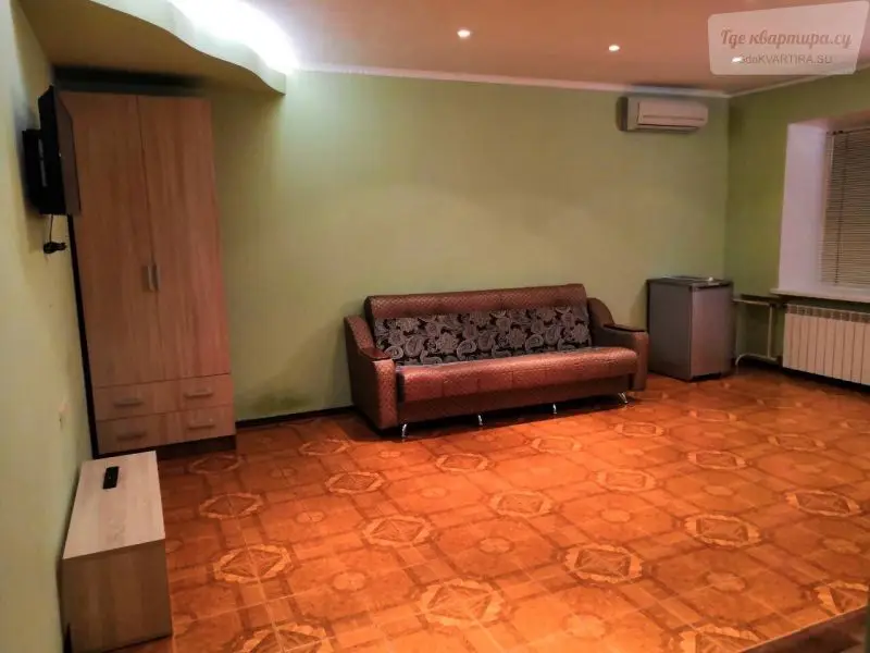 улица Парижской Коммуны, 40